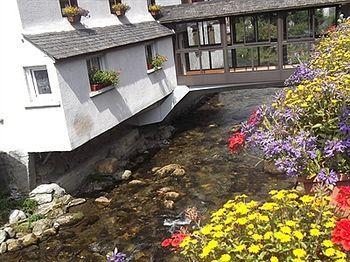 Auberge De L'Isard Saint-Denis  Buitenkant foto