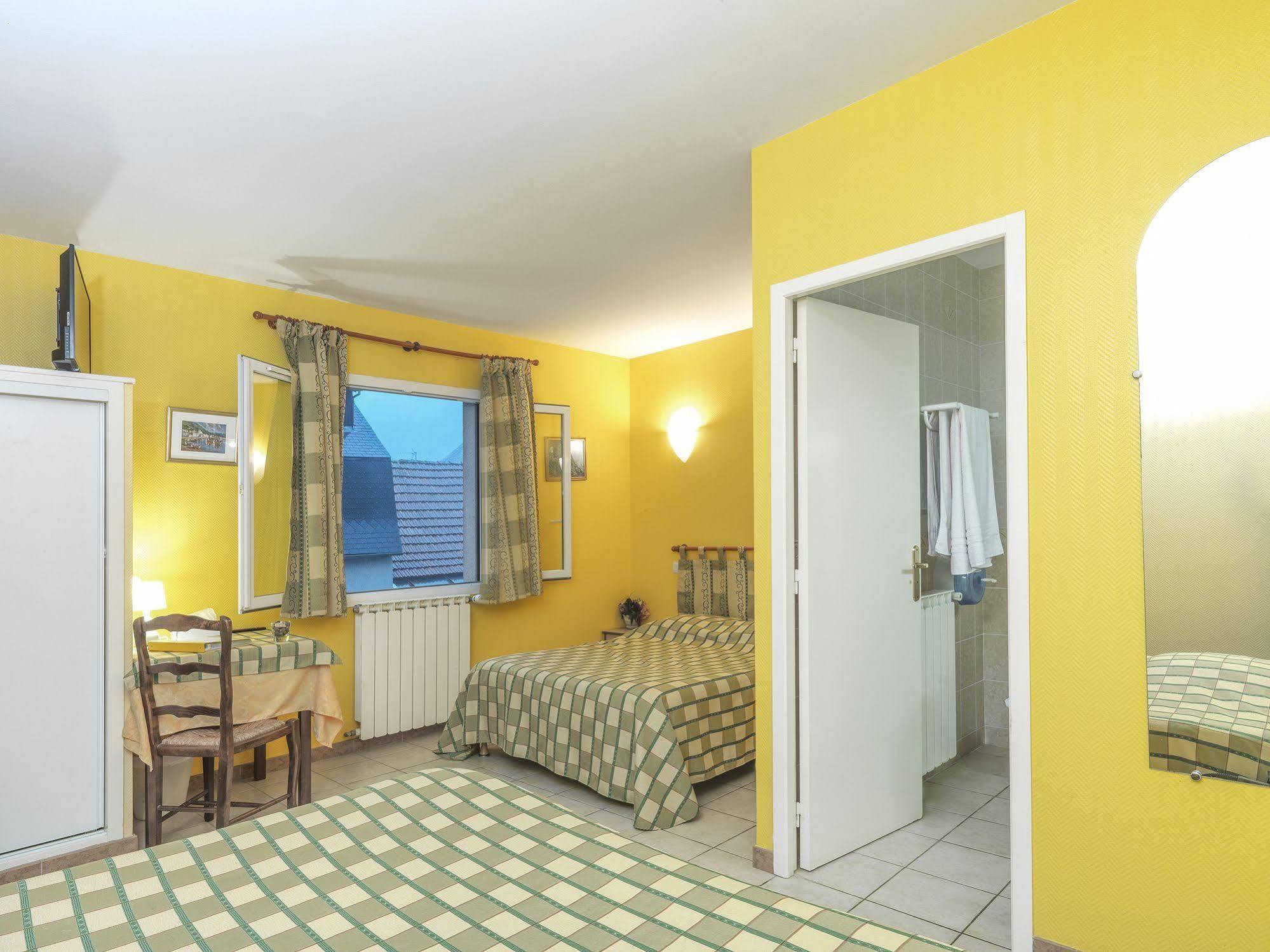 Auberge De L'Isard Saint-Denis  Buitenkant foto