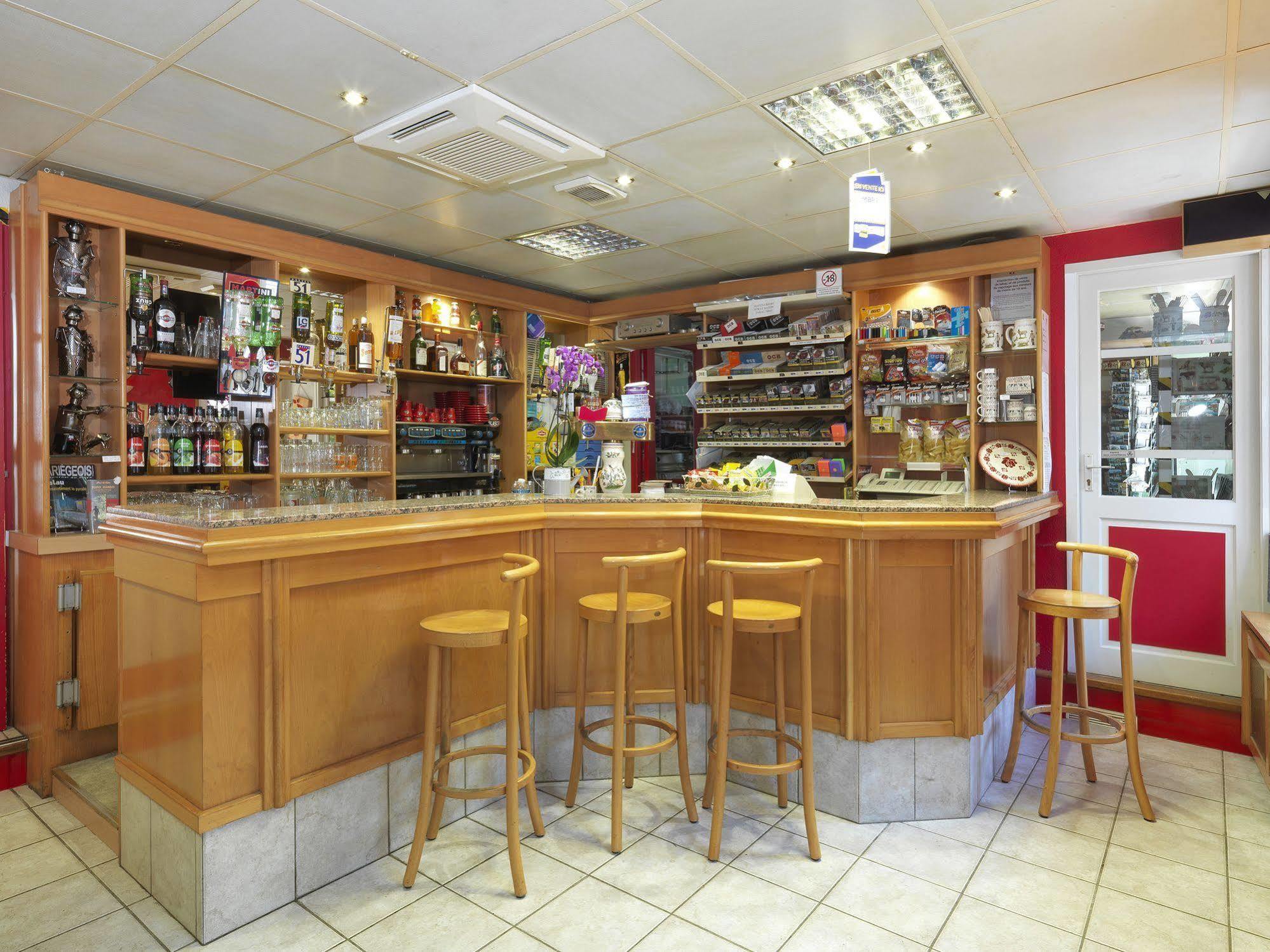 Auberge De L'Isard Saint-Denis  Buitenkant foto