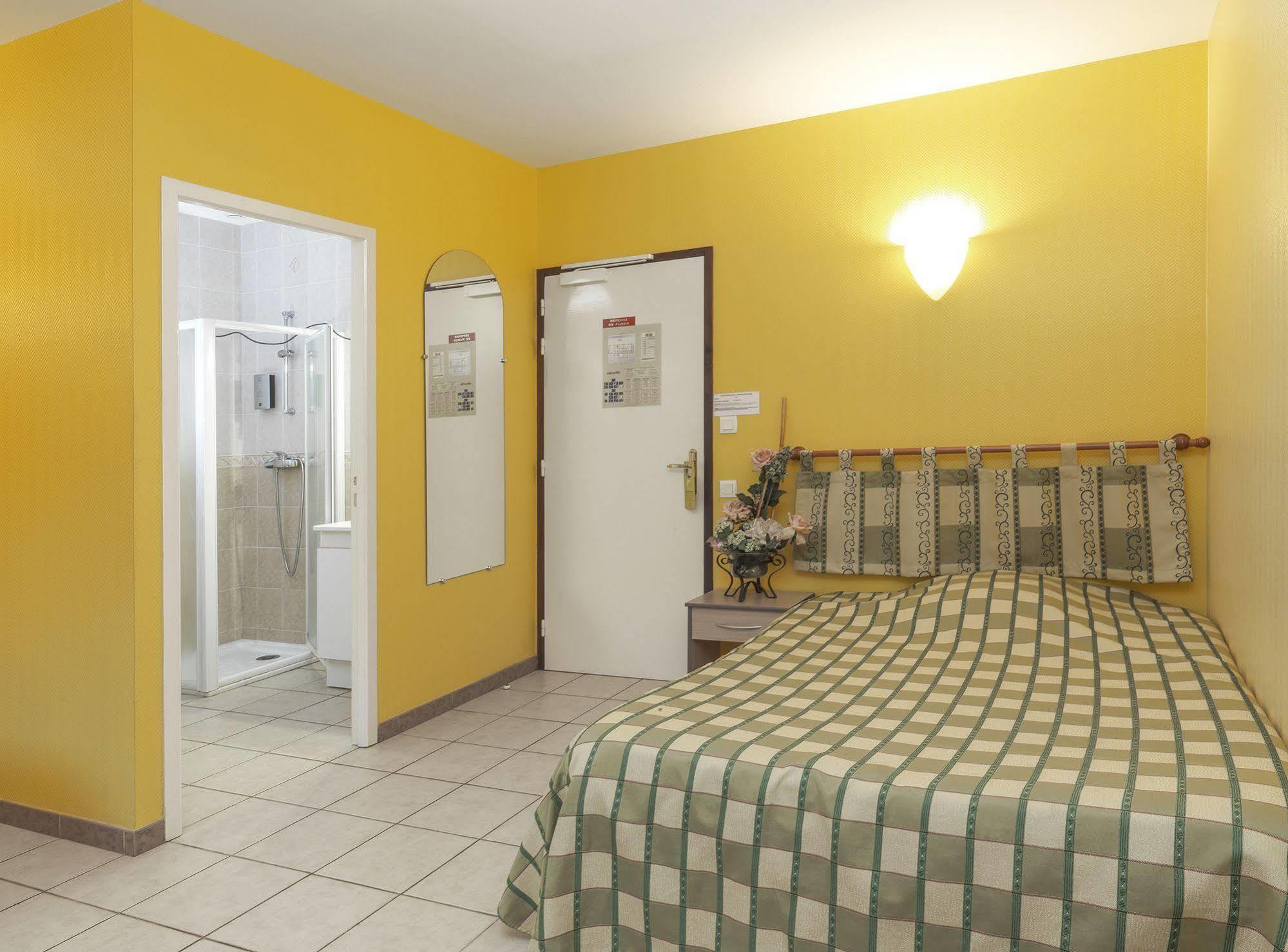 Auberge De L'Isard Saint-Denis  Buitenkant foto